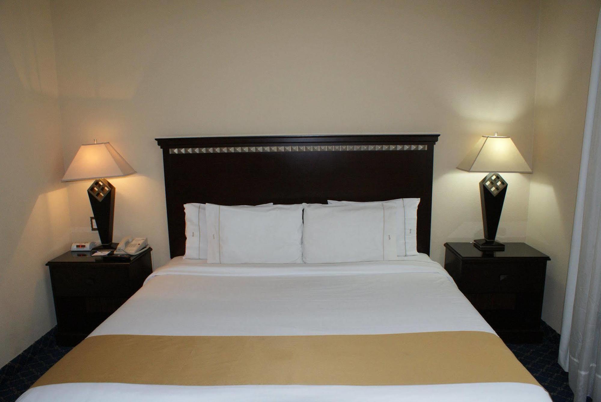 Holiday Inn Express Mexico Santa Fe By Ihg Bagian luar foto