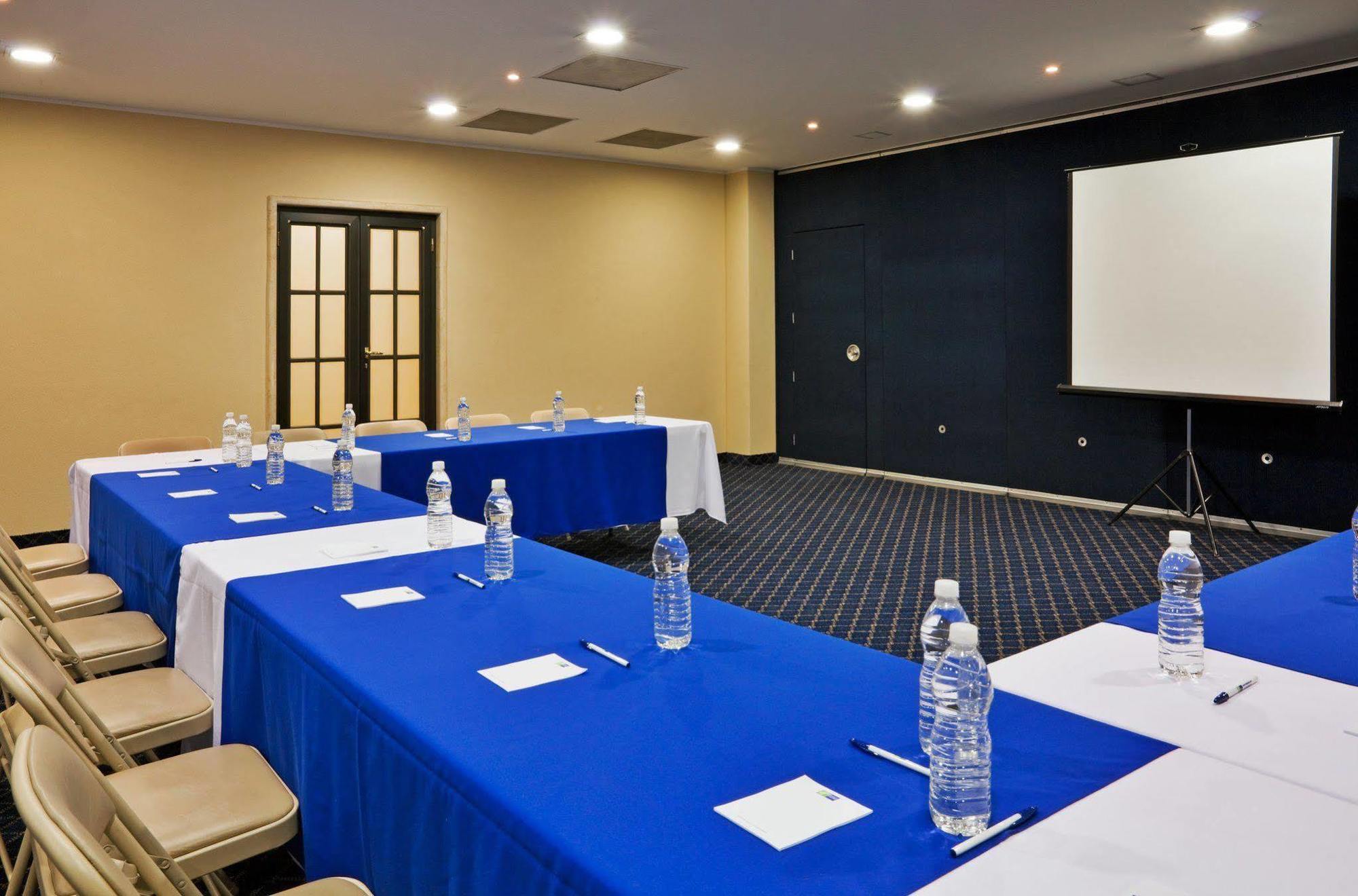 Holiday Inn Express Mexico Santa Fe By Ihg Bagian luar foto