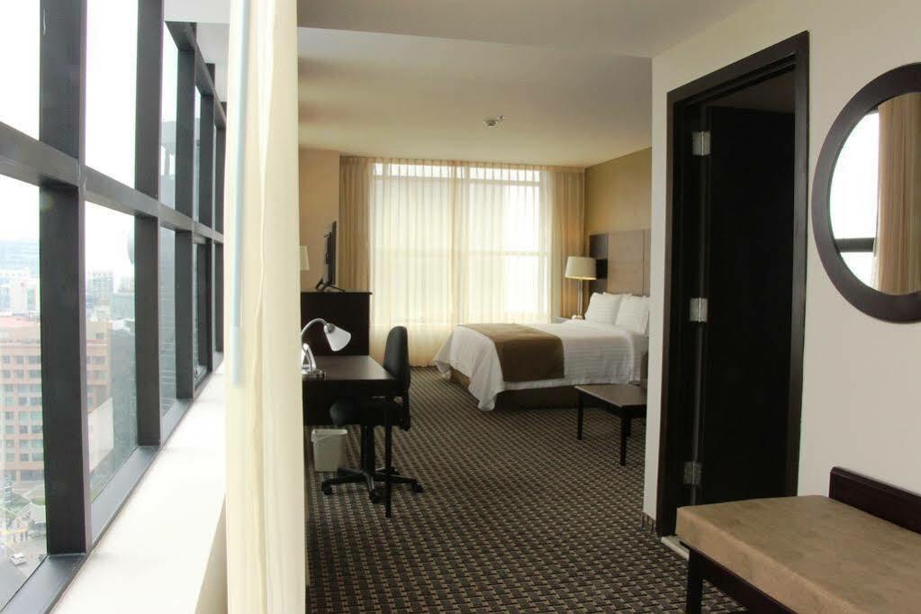 Holiday Inn Express Mexico Santa Fe By Ihg Bagian luar foto